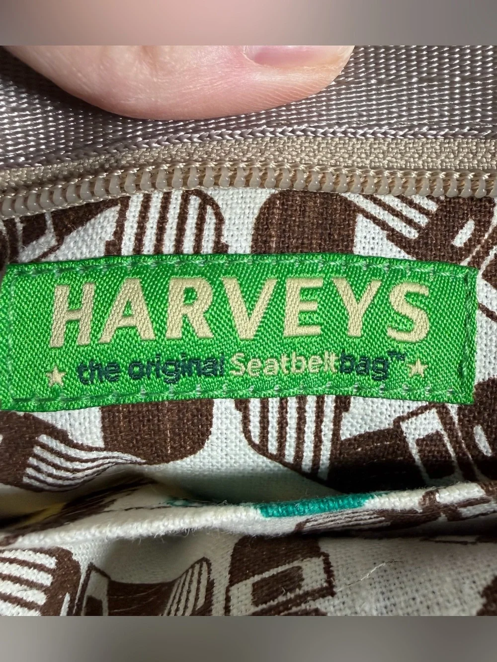Harveys Original Seatbelt Purse Crossbody Bag Black Gray Tan Silver W/Rosette